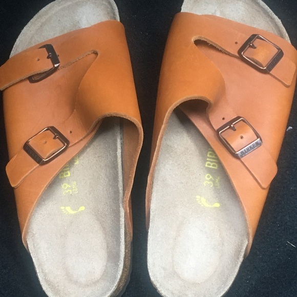 Birkenstock Shoes - Birkenstock tan sandals NWOT